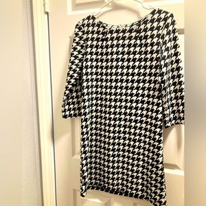H&M’s Black & White Print Dress